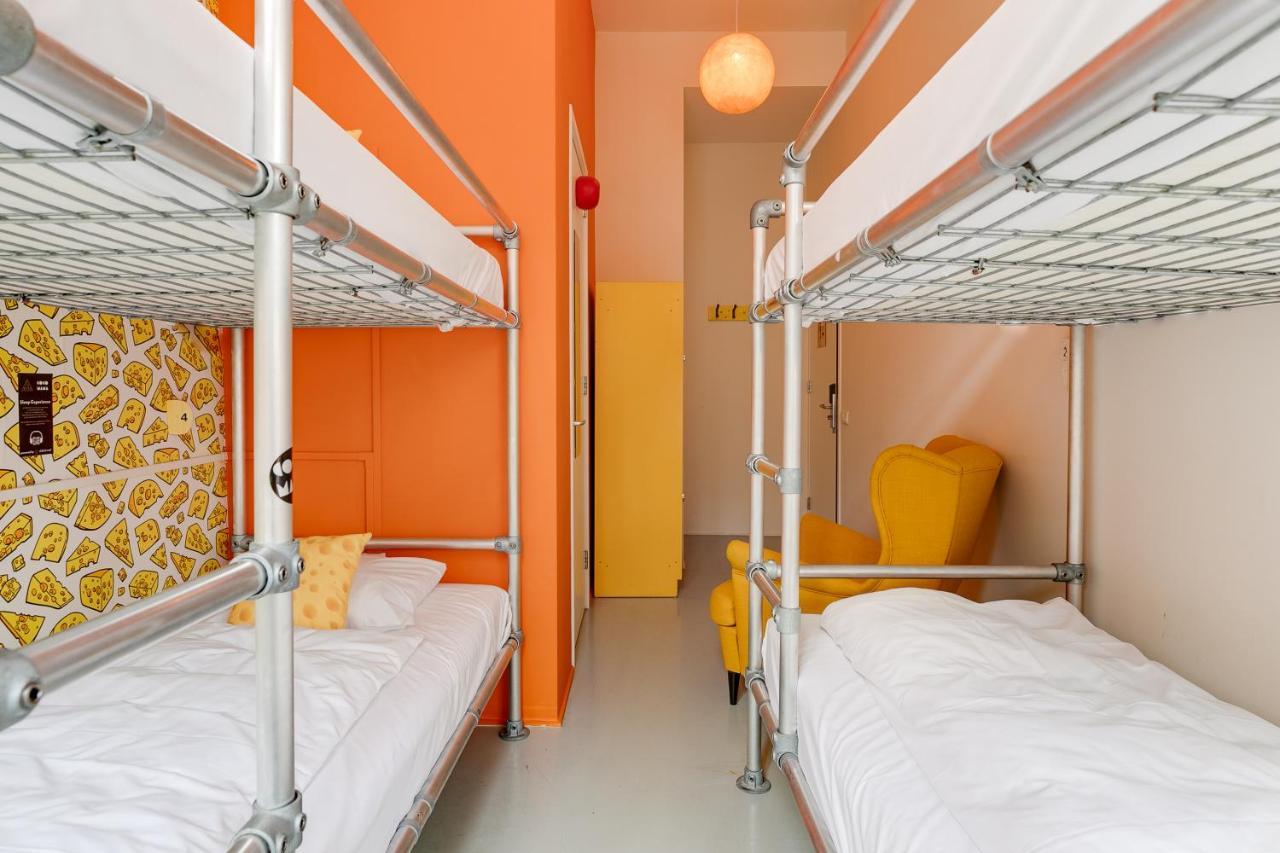 Bed 4-Bed Mixed Dormitory Room
